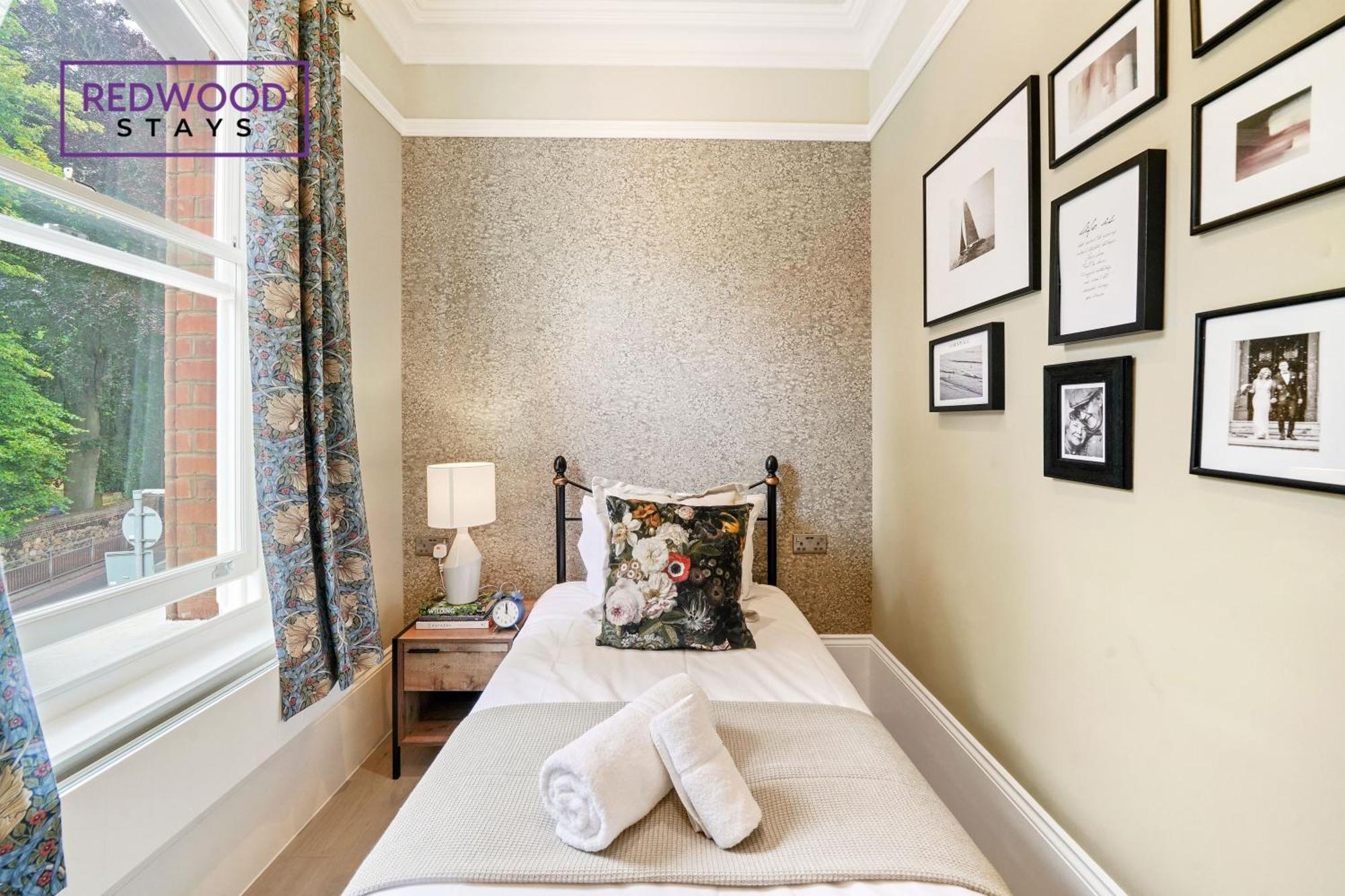 Top Quality 2 Bed 1 Bath Apartments For Contractors By Redwood Stays レディング エクステリア 写真