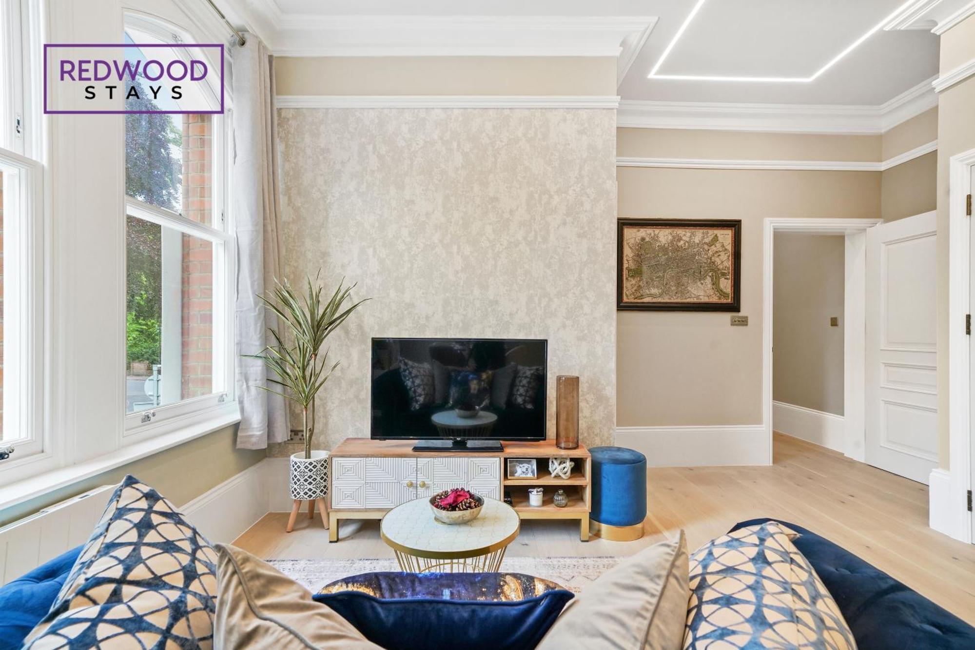 Top Quality 2 Bed 1 Bath Apartments For Contractors By Redwood Stays レディング エクステリア 写真