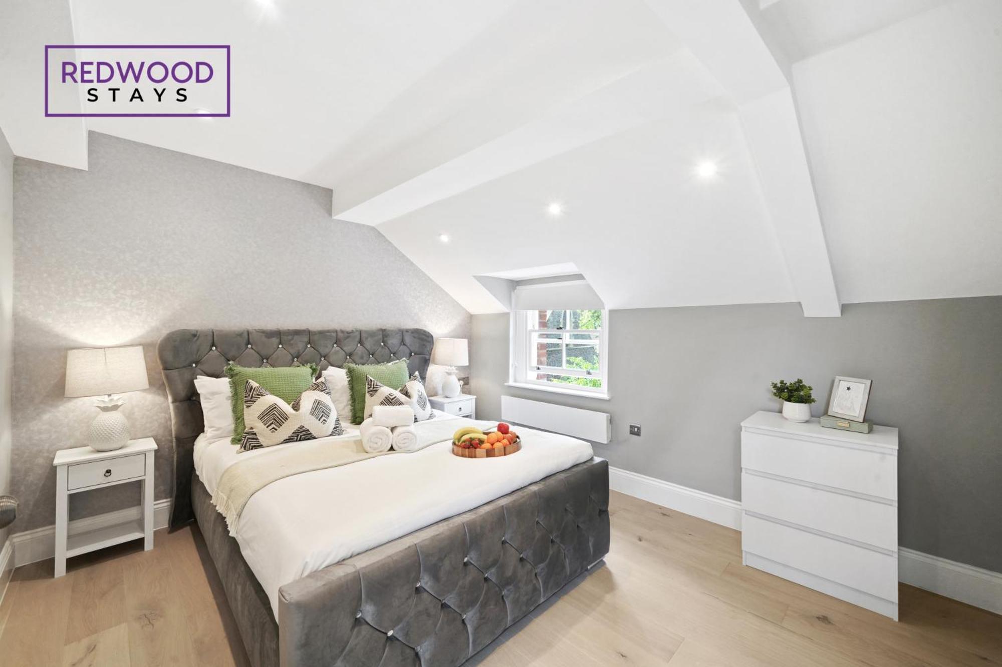 Top Quality 2 Bed 1 Bath Apartments For Contractors By Redwood Stays レディング エクステリア 写真