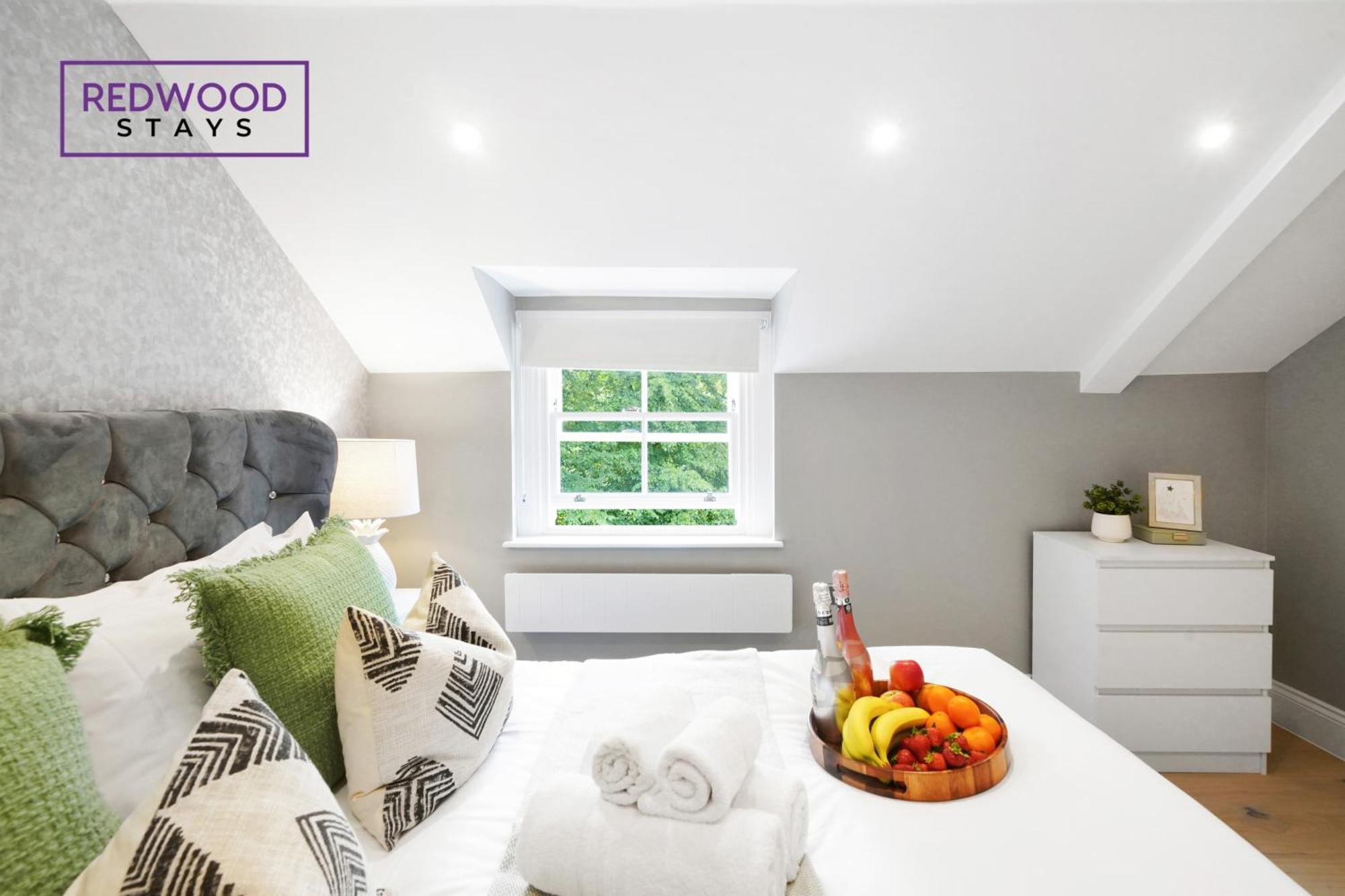 Top Quality 2 Bed 1 Bath Apartments For Contractors By Redwood Stays レディング エクステリア 写真