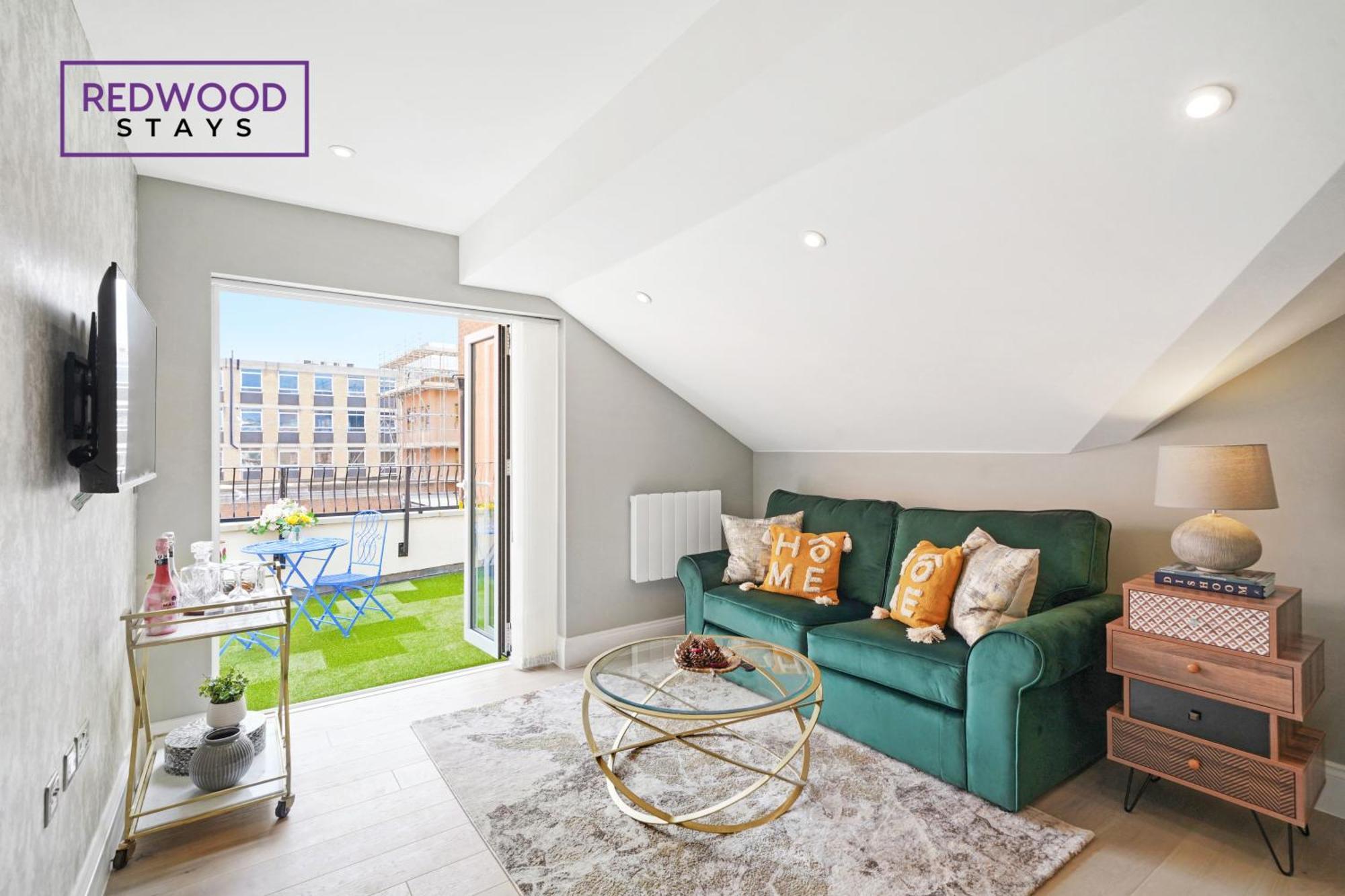 Top Quality 2 Bed 1 Bath Apartments For Contractors By Redwood Stays レディング エクステリア 写真